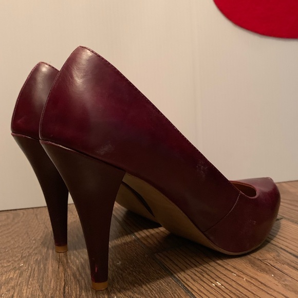 Steve Madden platform heels - Picture 3 of 4